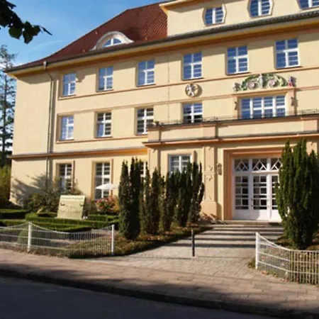 Residenz Unter Den Linden 01 Direkt Am Stadtwald * Kühlungsborn